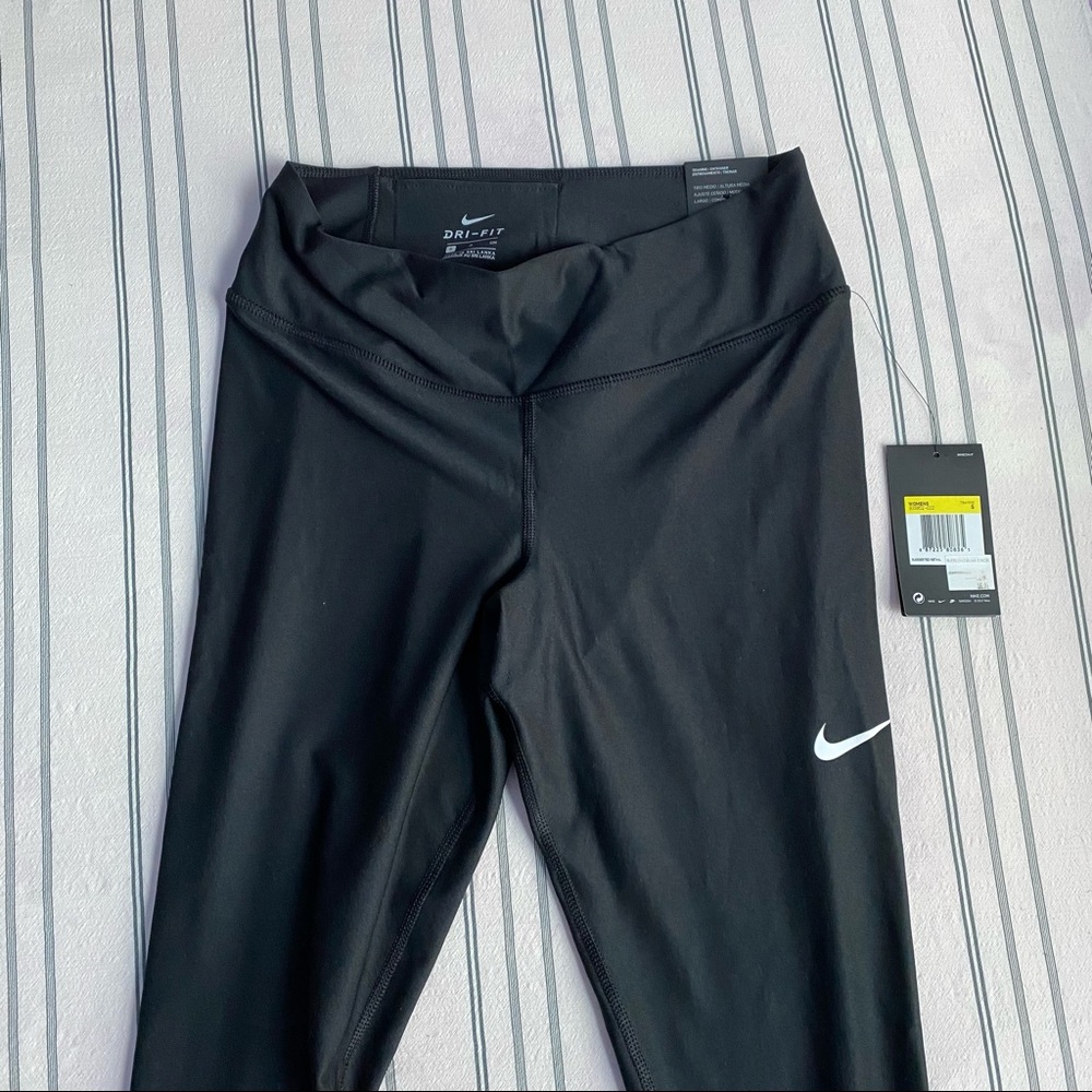 NIKE DRI-FIT LEGGINGS